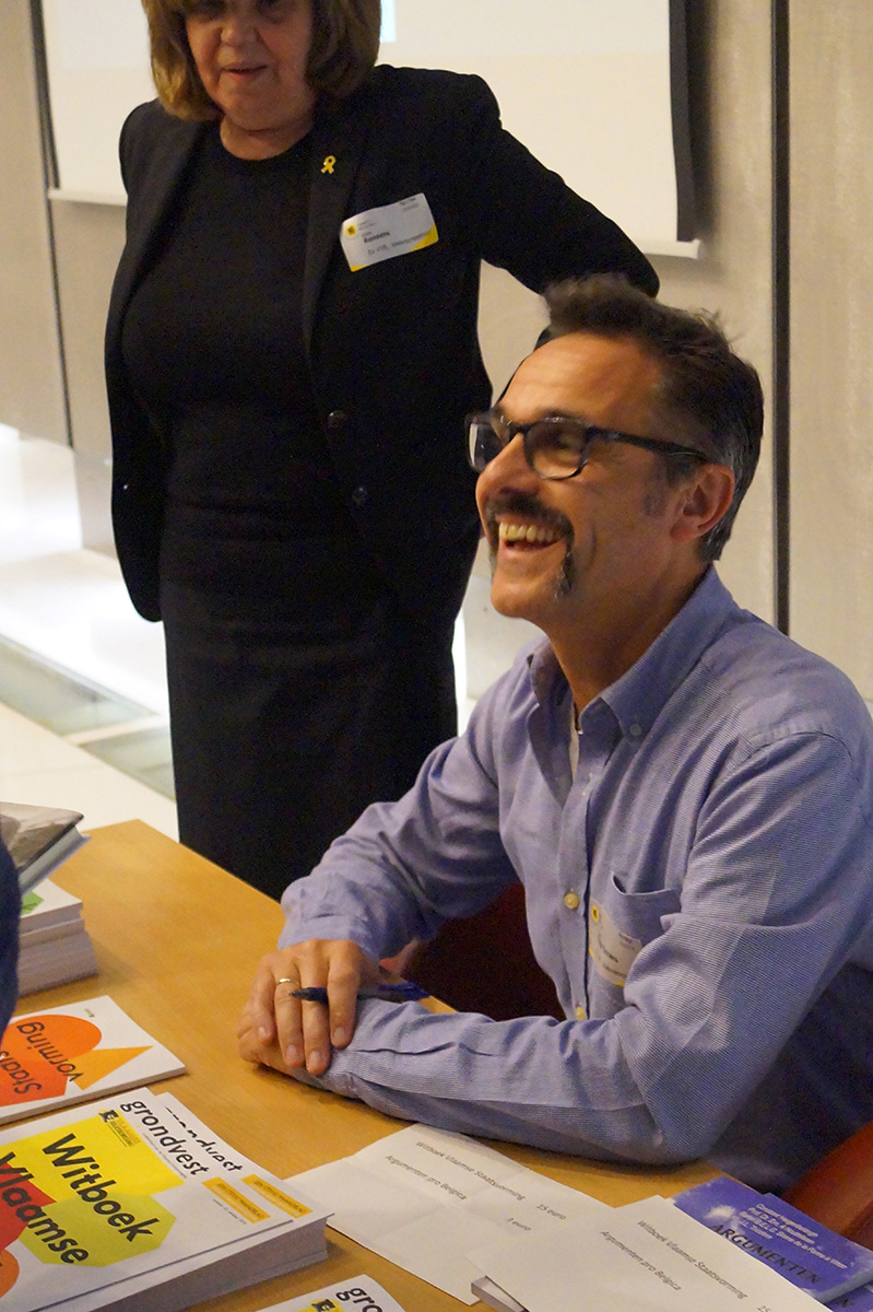 Tom Garcia - Witboek