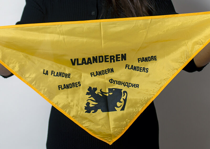 Sjaaltje - Bandana met opschrift Vlaanderen en Vlaamse Leeuw